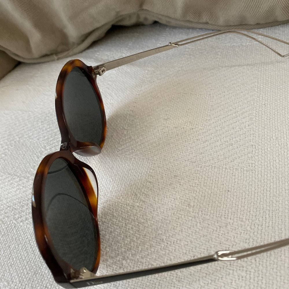 NWOT Brown Dior Sunglasses
